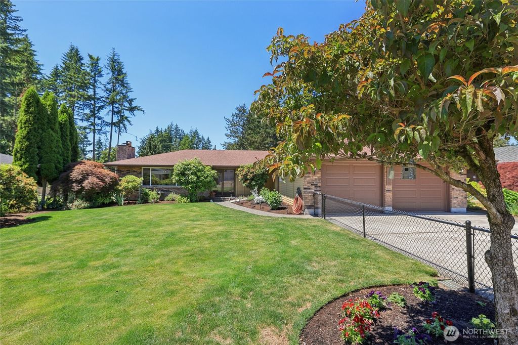 Photo of 14429 157th Place SE, Renton, WA 98059 (MLS # 2389047)
