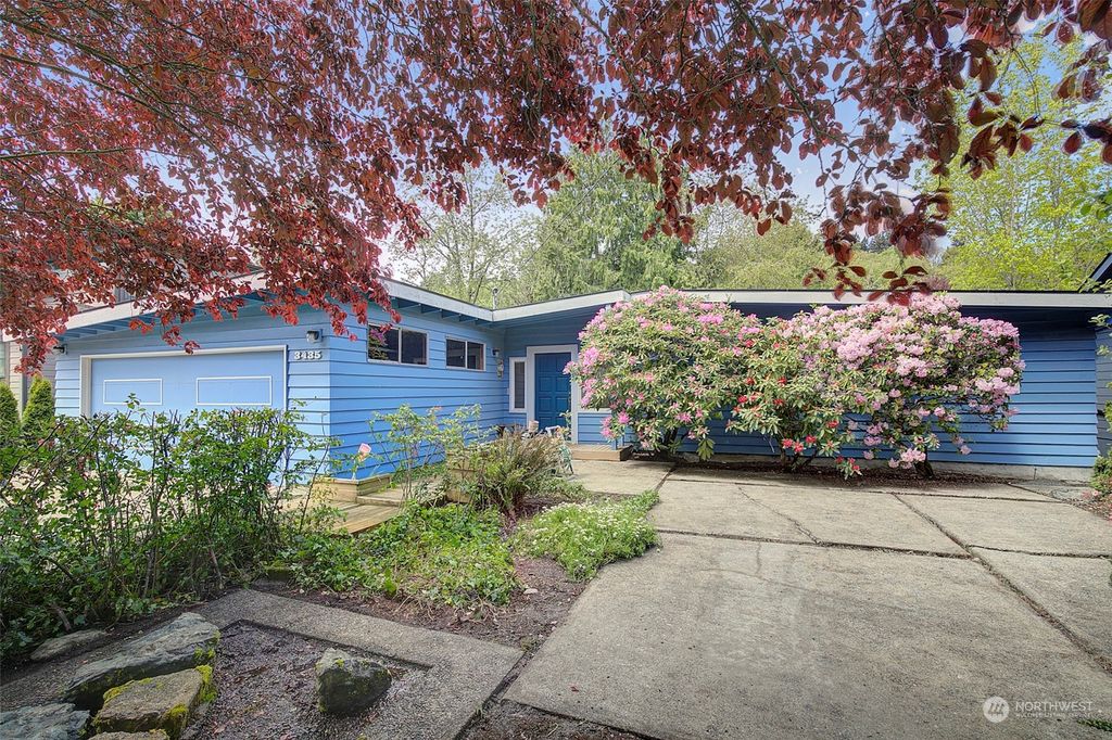 Photo of 3435 77th Place SE, Mercer Island, WA 98040 (MLS # 2227292)