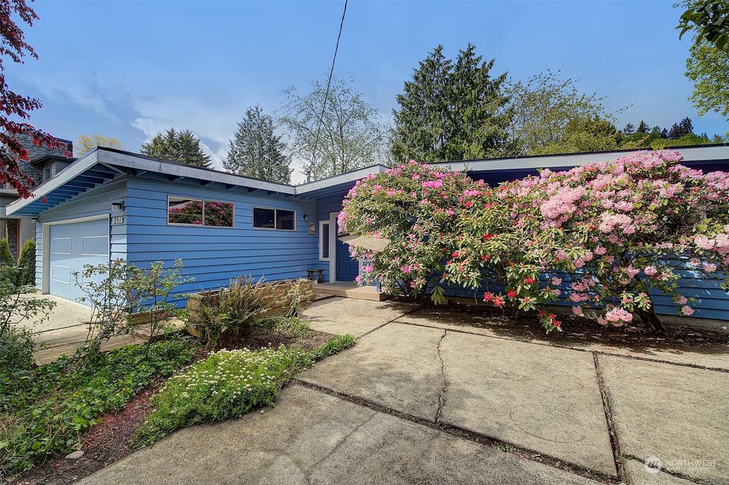 Photo of 3435 77th Place SE, Mercer Island, WA 98040 (MLS # 2227292)