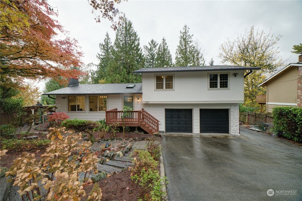 Photo of 2601 Talbot Crest Drive S, Renton, WA 98055 (MLS # 2179459)