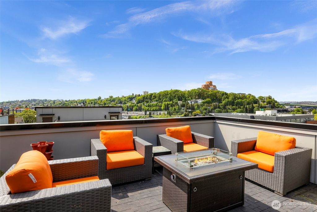 Photo of 1628 S Lane Street, Seattle, WA 98144 (MLS # 2373377)