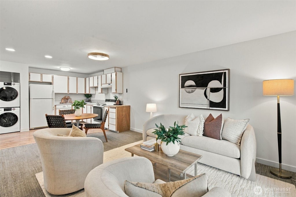 Photo of 5225 50th Avenue NE #204, Seattle, WA 98105 (MLS # 2588638)