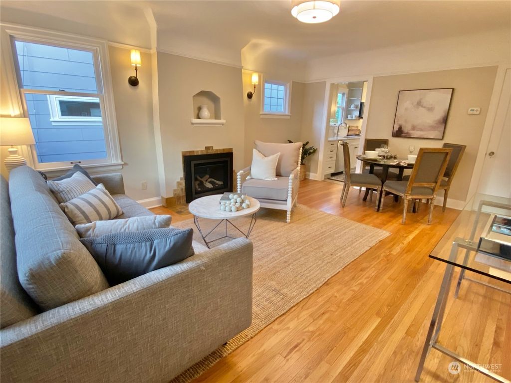 Photo of 6705 11th Avenue NW, Seattle, WA 98117 (MLS # 2127840)