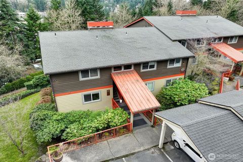 Photo of 11058 NE 33rd Place #D6, Bellevue, WA 98004 (MLS # 2480953)