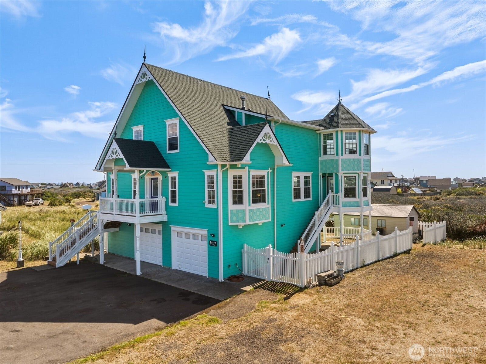 1307 Polara Court SW