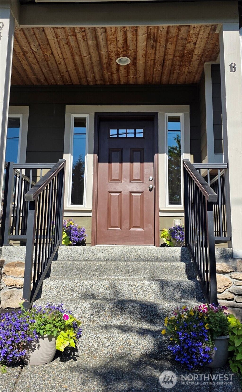 Photo of 9411 18th Avenue W #B, Everett, WA 98204 (MLS # 2407701)