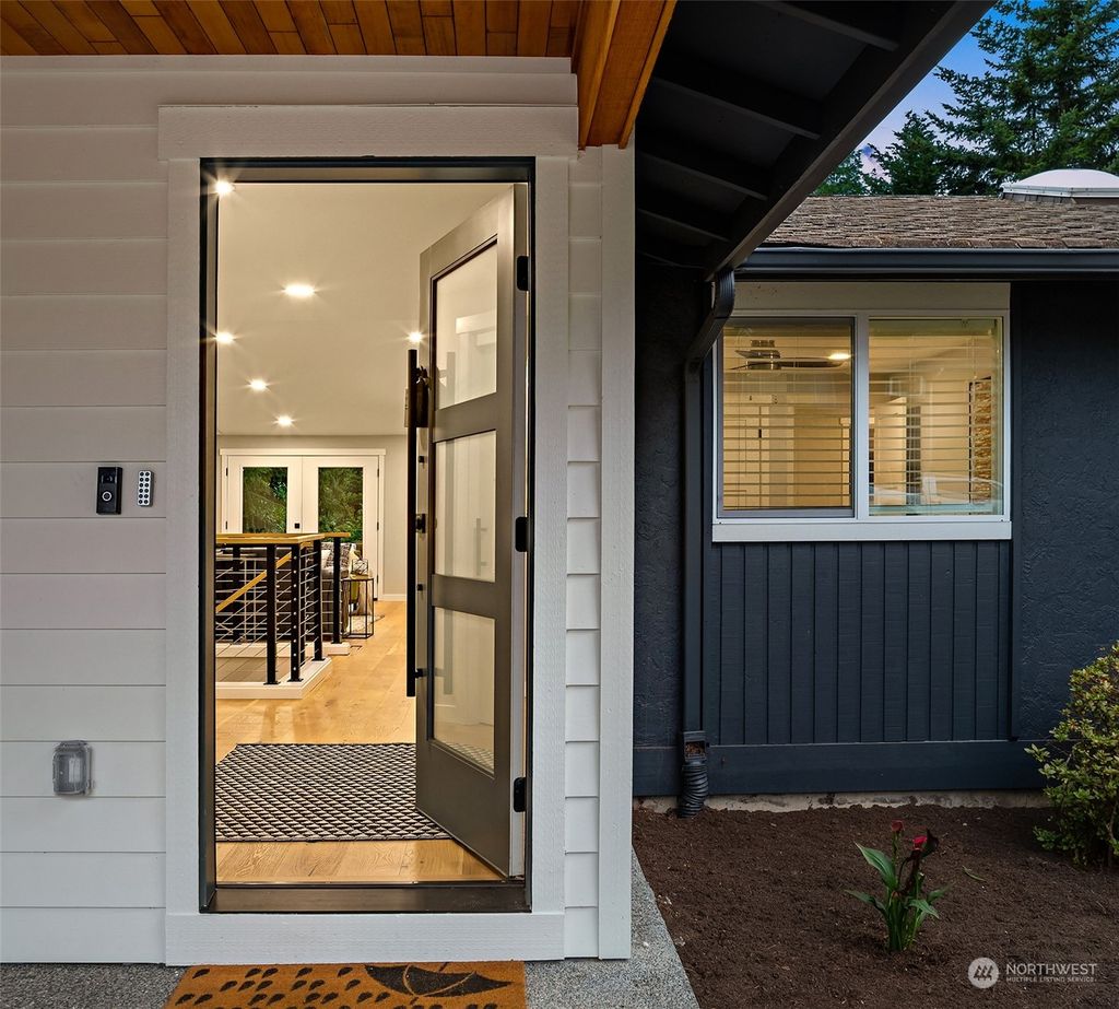 Photo of 10513 NE 190th Street, Bothell, WA 98011 (MLS # 2149134)