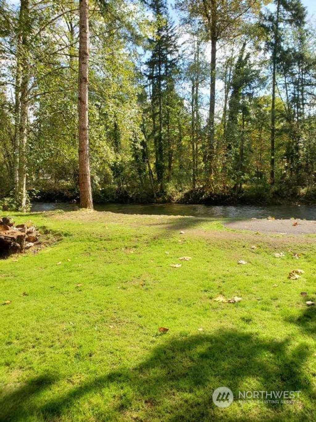 Photo of 24009 SE 238th Street, Maple Valley, WA 98038 (MLS # 2320926)