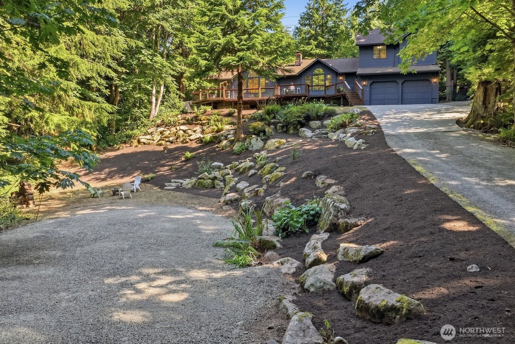 Photo of 9408 370th Place SE, Snoqualmie, WA 98065 (MLS # 2550933)