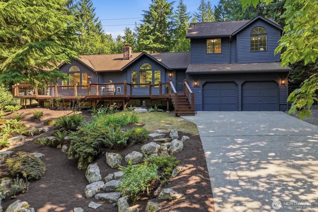 Photo of 9408 370th Place SE, Snoqualmie, WA 98065 (MLS # 2550933)