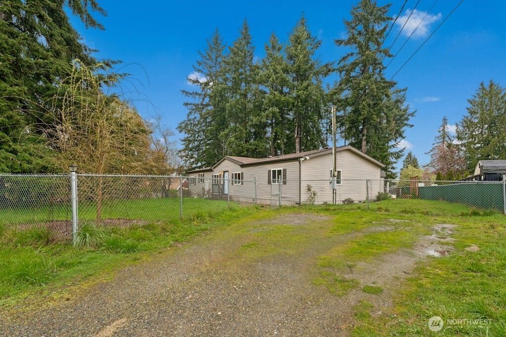 Photo of 1525 91st Street E, Tacoma, WA 98445 (MLS # 2497252)