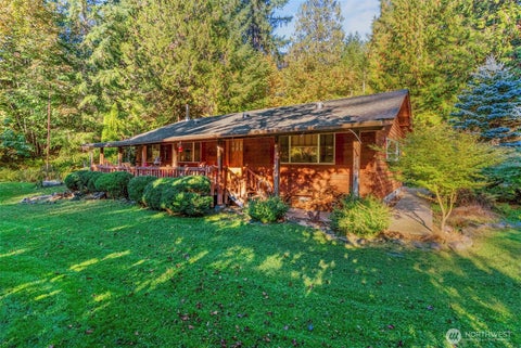 Photo of 5424 Rose Valley Road, Kelso, WA 98626 (MLS # 2592835)