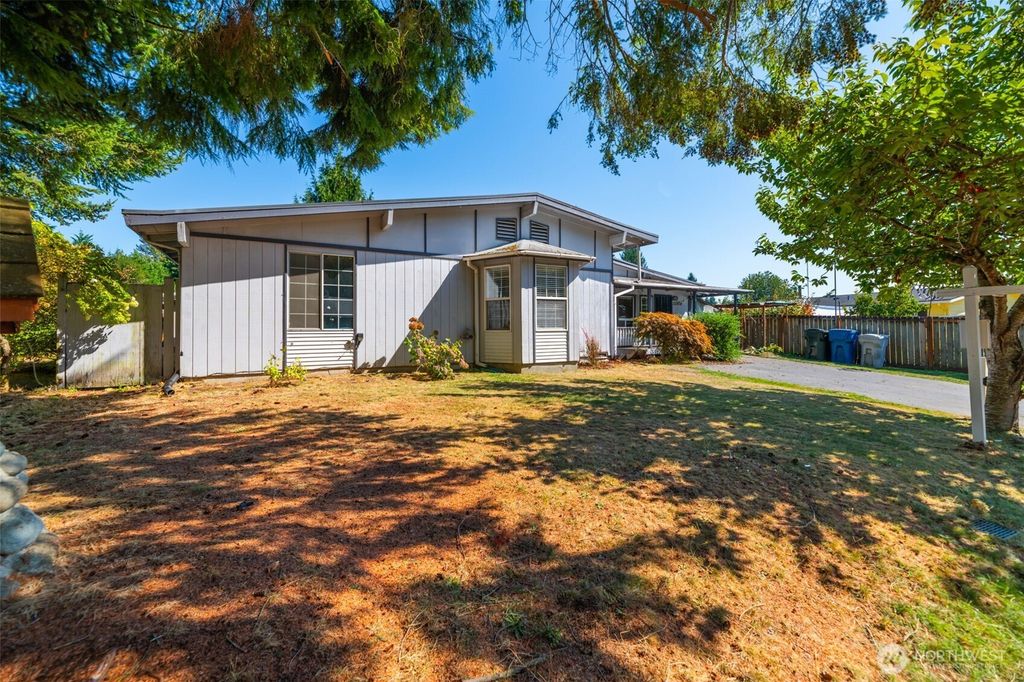 Photo of 25904 141st Avenue SE, Kent, WA 98042 (MLS # 2434383)