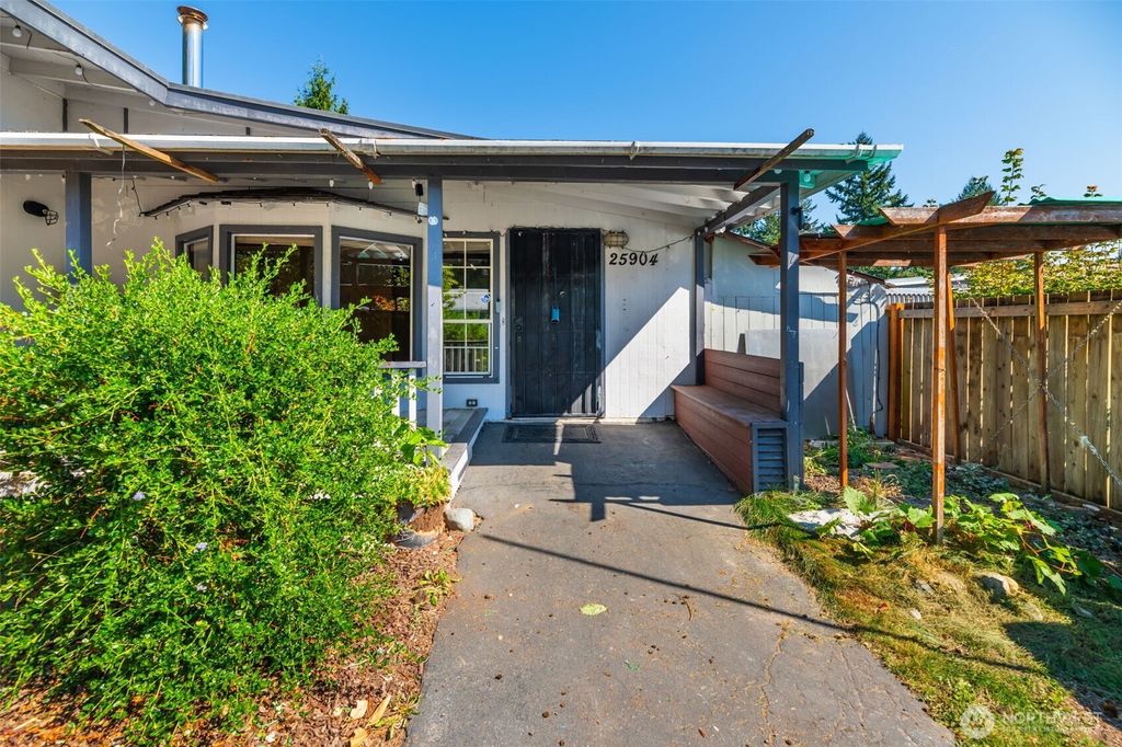 Photo of 25904 141st Avenue SE, Kent, WA 98042 (MLS # 2434383)