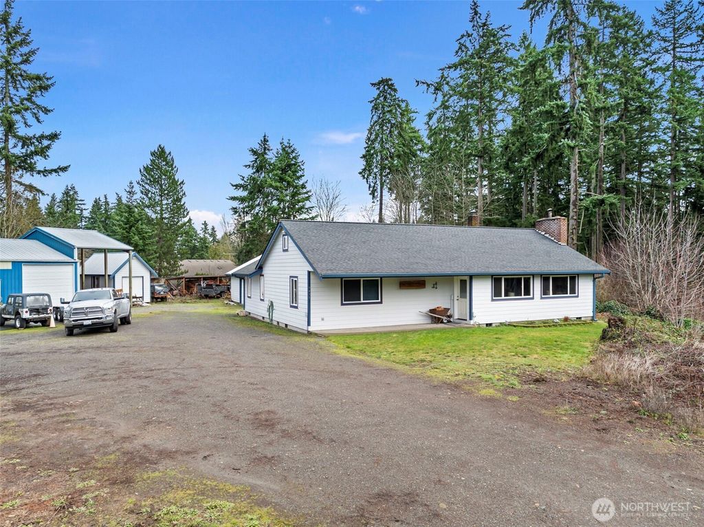Photo of 9431 Pipeline Road E, Puyallup, WA 98371 (MLS # 2470007)