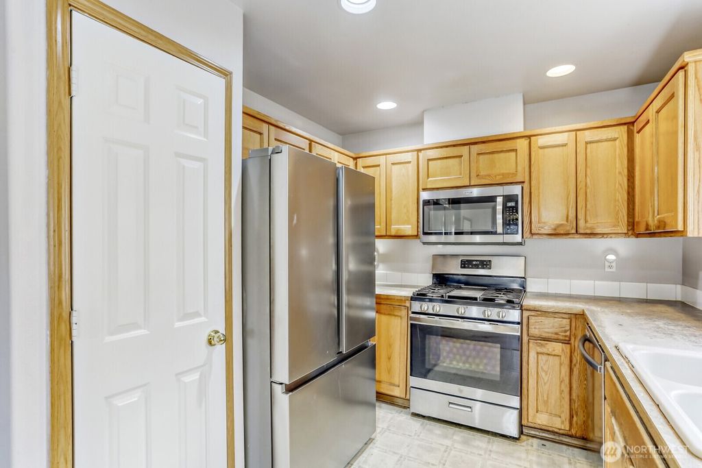 Photo of 2012 147th Place SW, Lynnwood, WA 98087 (MLS # 2482974)