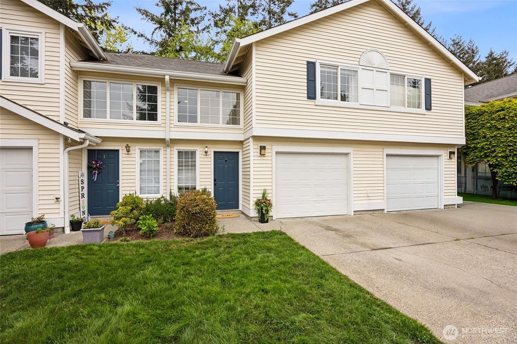 Photo of 927 132nd Street SW #L2, Everett, WA 98204 (MLS # 2520645)