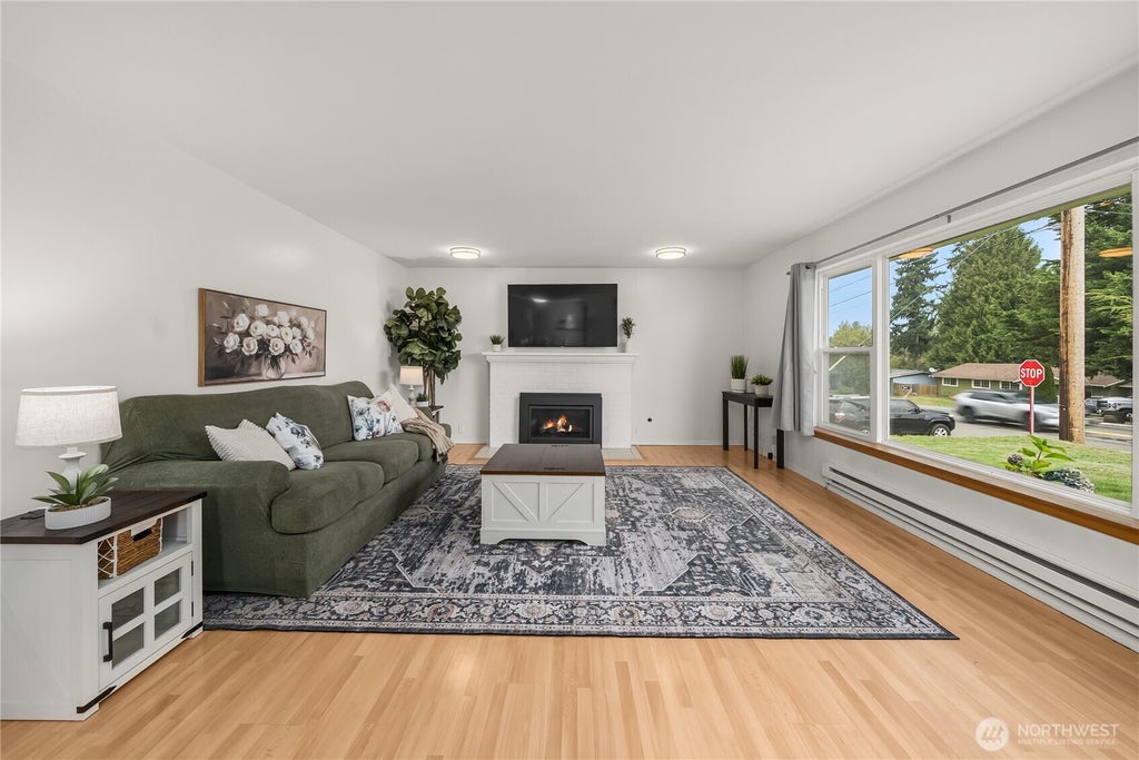 Photo of 27205 124th Avenue SE, Kent, WA 98030 (MLS # 2590860)