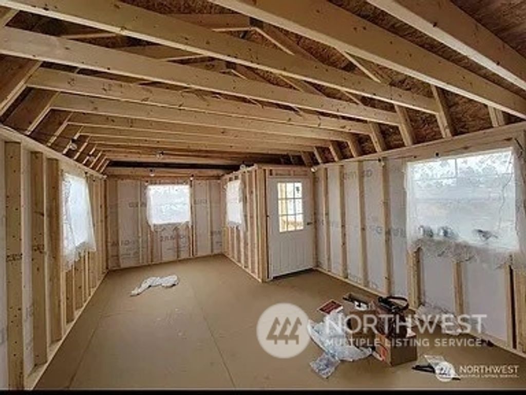 listing image 9361687543290709317