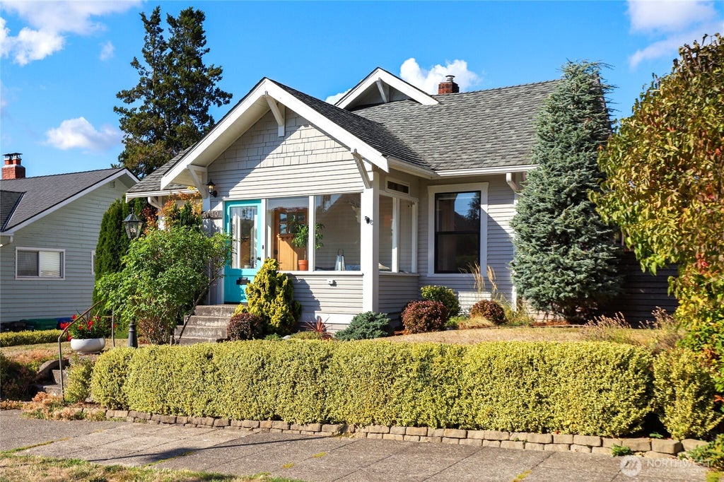 Photo of 3930 S Ferdinand Street, Seattle, WA 98118 (MLS # 2586820)
