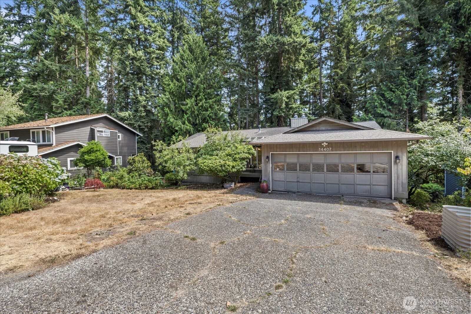 14407 Salal Dr
