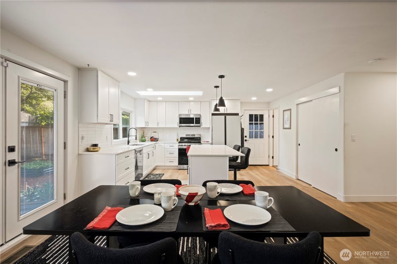 431 S 190th Street