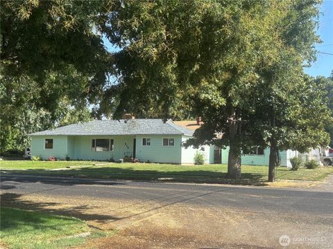 Photo of 214 N 2nd Street, Dayton, WA 99328 (MLS # 2403552)