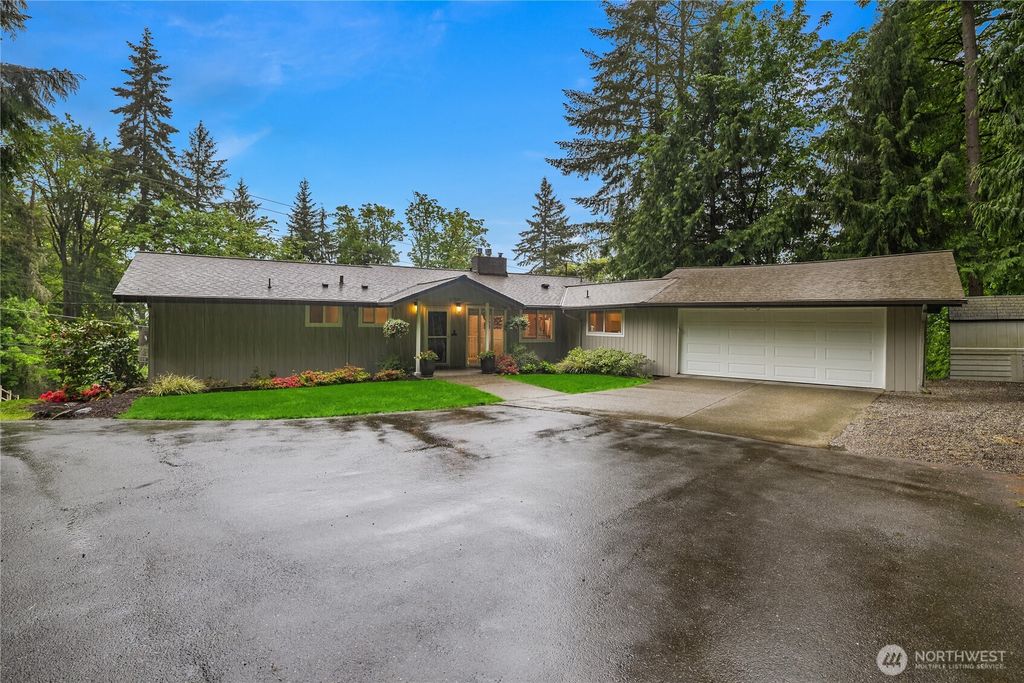 Photo of 17707 SE 60th Street, Bellevue, WA 98006 (MLS # 2522203)