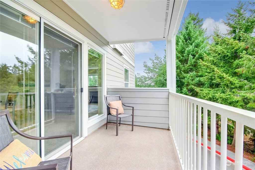 Photo of 22535 SE Highland Circle #203, Issaquah, WA 98029 (MLS # 2134045)