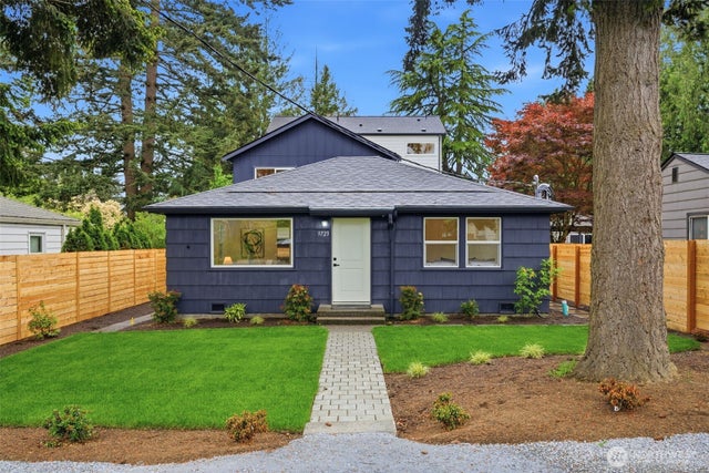 9723 Evanston Avenue N, Seattle