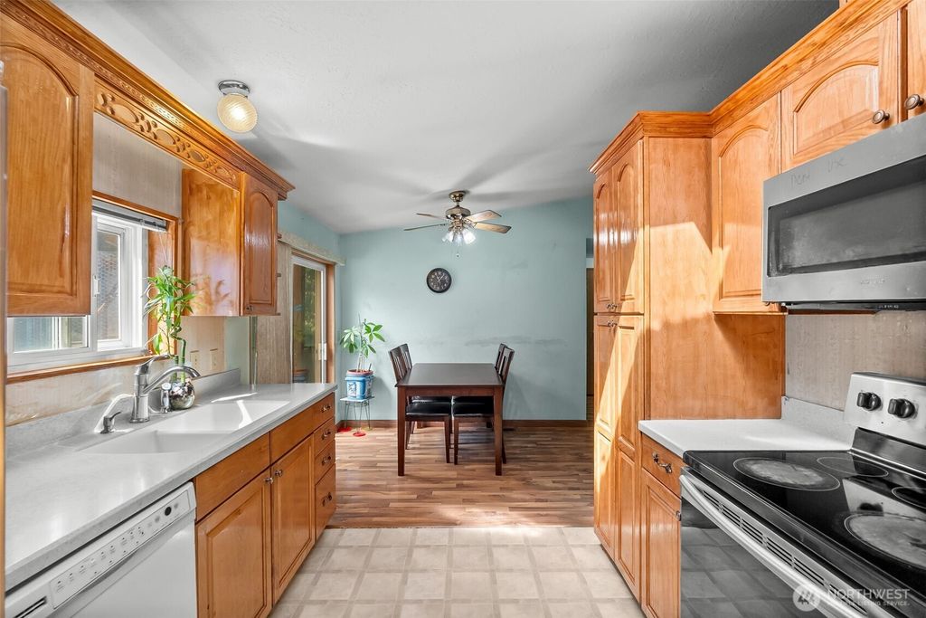 listing image 9366571700441046799