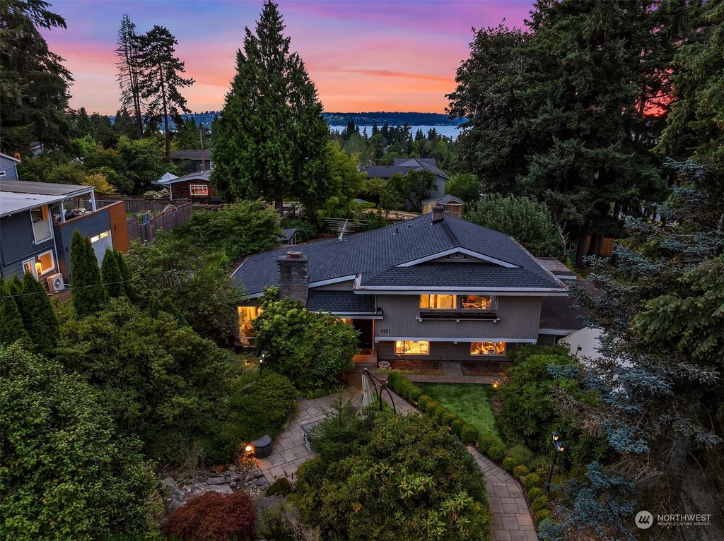 Photo of 1921 3rd Street, Kirkland, WA 98033 (MLS # 2270788)