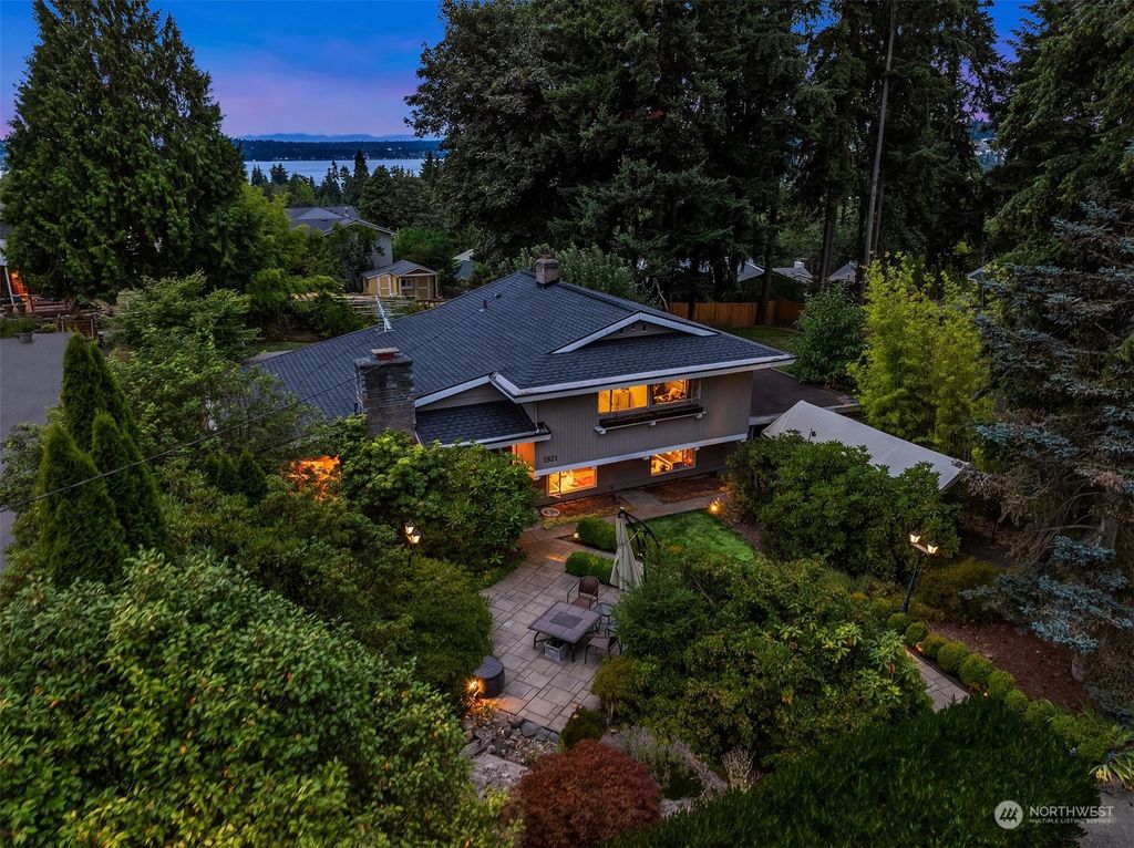 Photo of 1921 3rd Street, Kirkland, WA 98033 (MLS # 2270788)