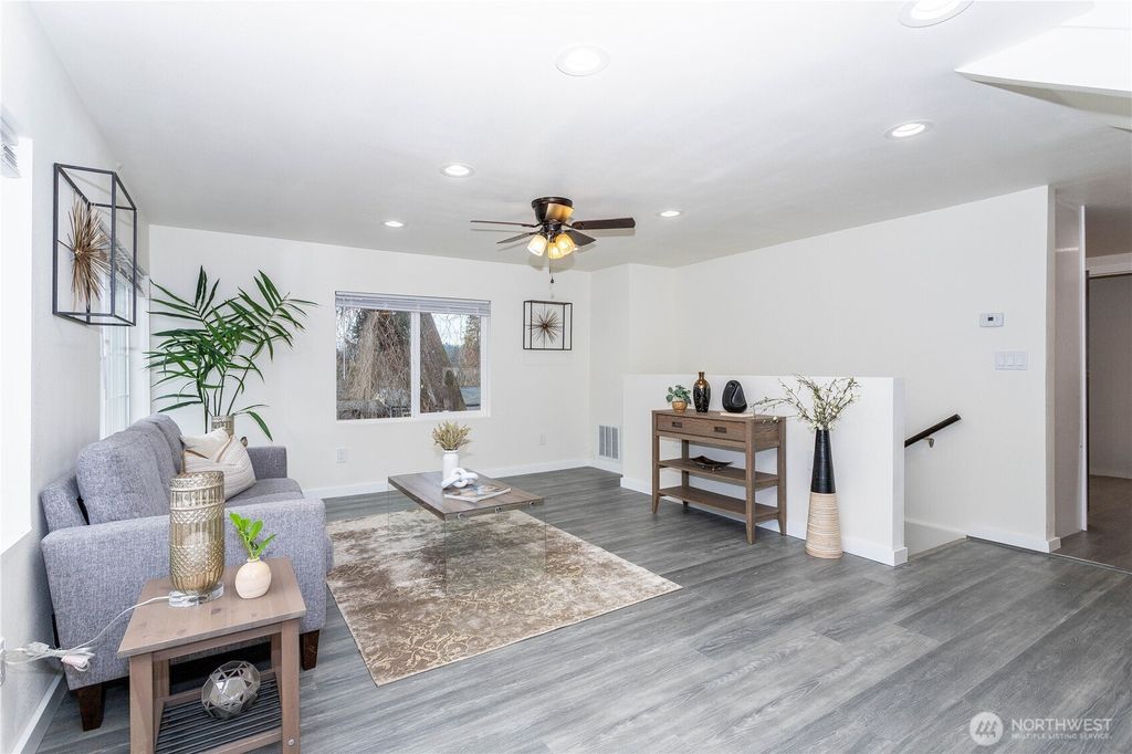 Photo of 2644 SW 112th Street, Seattle, WA 98146 (MLS # 2469507)