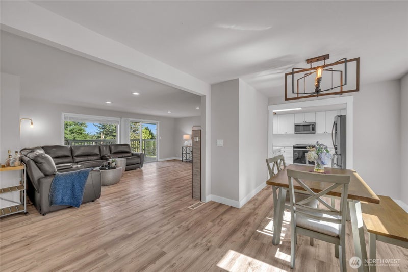 19156 66th Place NE