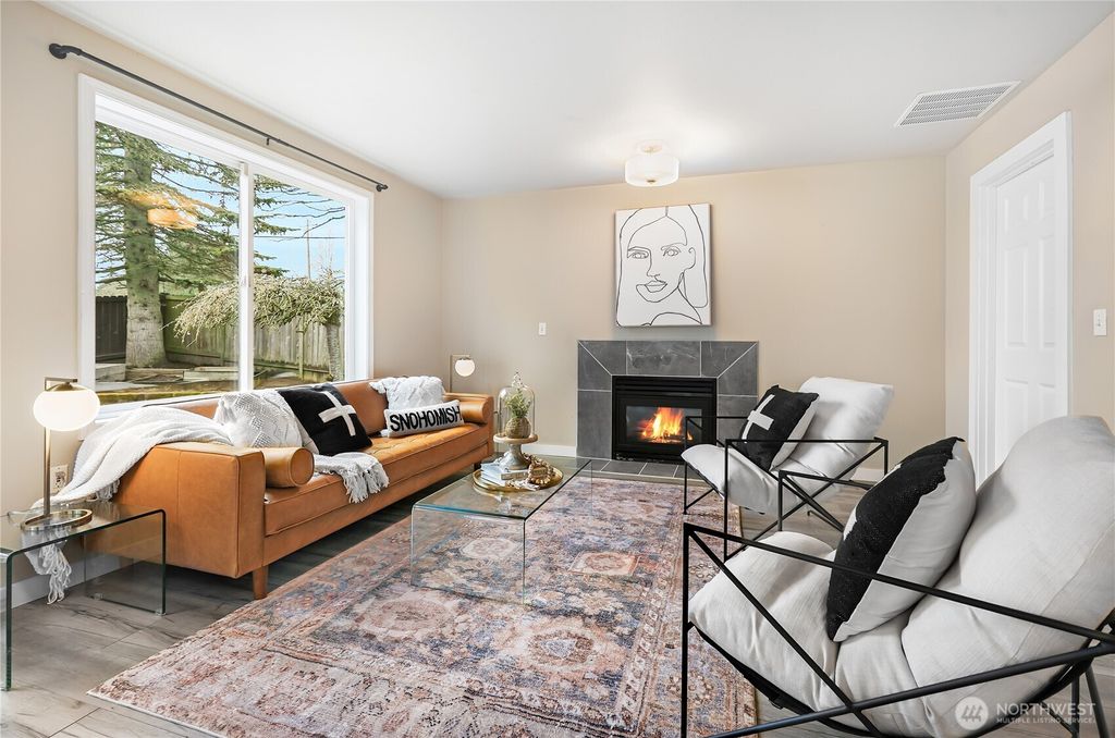 Photo of 2114 LAKE CREST DRIVE Dr, Snohomish, WA 98290 (MLS # 2348986)