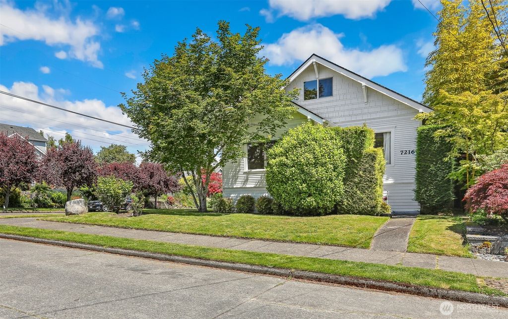 Photo of 7216 33rd Avenue NW, Seattle, WA 98117 (MLS # 2385094)