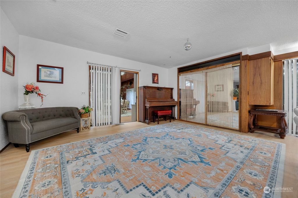 Photo of 23006 19th Avenue SE, Bothell, WA 98021 (MLS # 2316986)