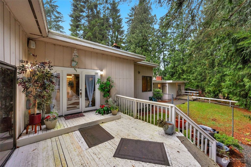 Photo of 23006 19th Avenue SE, Bothell, WA 98021 (MLS # 2316986)