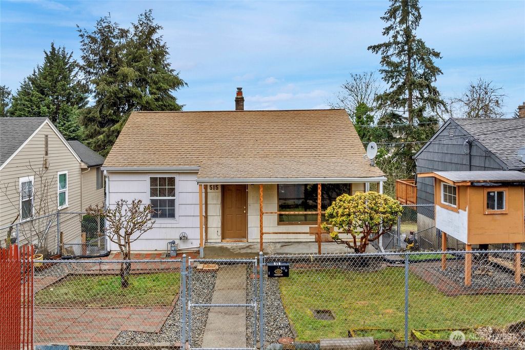 Photo of 515 Clark Avenue N, Kent, WA 98030 (MLS # 2333872)