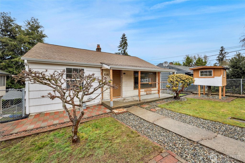 Photo of 515 Clark Avenue N, Kent, WA 98030 (MLS # 2333872)