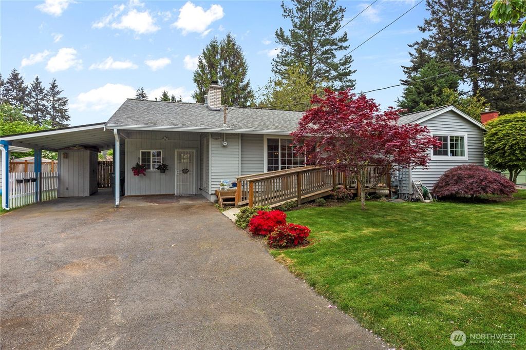 Photo of 6302 181st Place SW, Lynnwood, WA 98037 (MLS # 2520109)