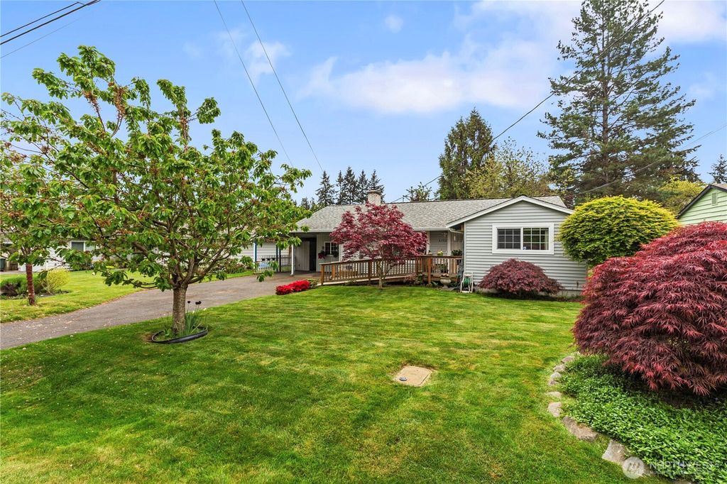 Photo of 6302 181st Place SW, Lynnwood, WA 98037 (MLS # 2520109)