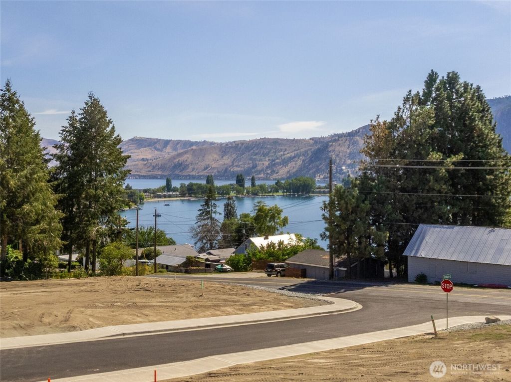 Photo of 33 Indigo Lane, Manson, WA 98831 (MLS # 2486425)