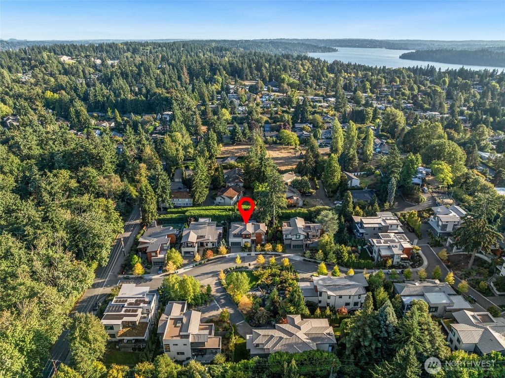 Photo of 8351 SE 31st Street, Mercer Island, WA 98040 (MLS # 2424026)