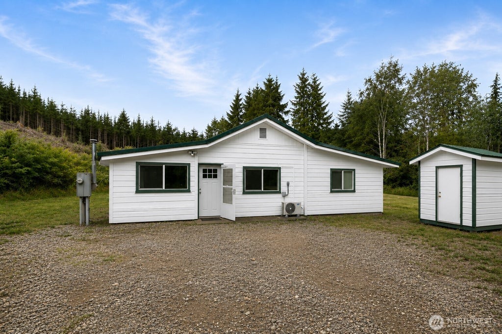 Photo of 1929 US HWY 101, Hoquiam, WA 98550 (MLS # 2560452)