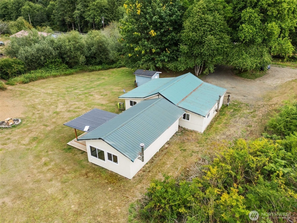 Photo of 1929 US HWY 101, Hoquiam, WA 98550 (MLS # 2560452)