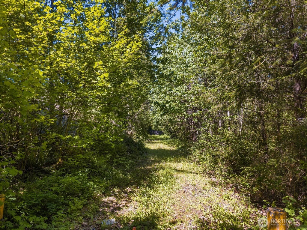 Photo of 23622 SE 32nd Way, Sammamish, WA 98075 (MLS # 2576071)
