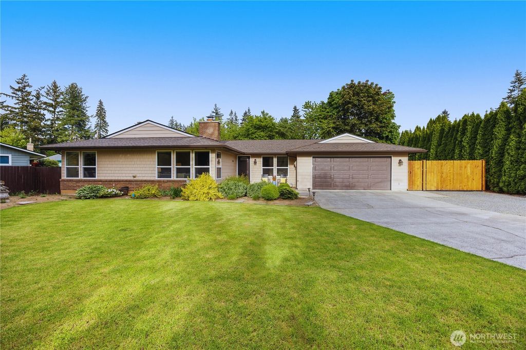 Photo of 4433 109th Place NE, Marysville, WA 98271 (MLS # 2382008)