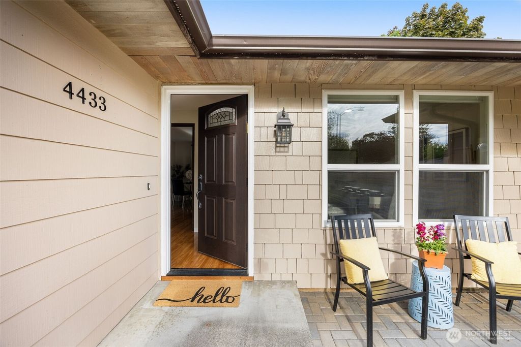 Photo of 4433 109th Place NE, Marysville, WA 98271 (MLS # 2382008)